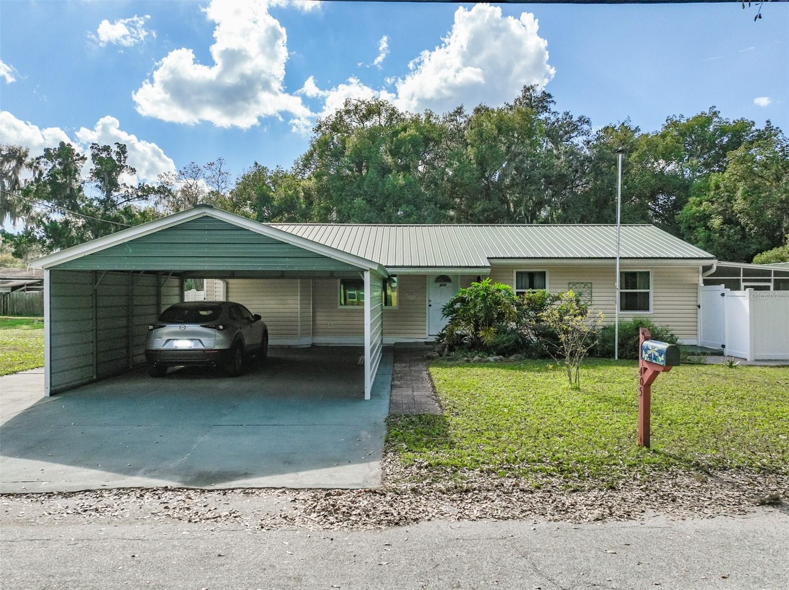 Image 42 of 52 For 405 Cherry Street