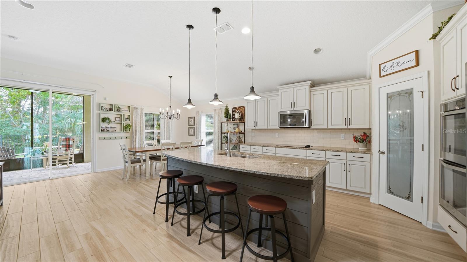 Image 2 of 45 For 20 Country Club Harbor Circle