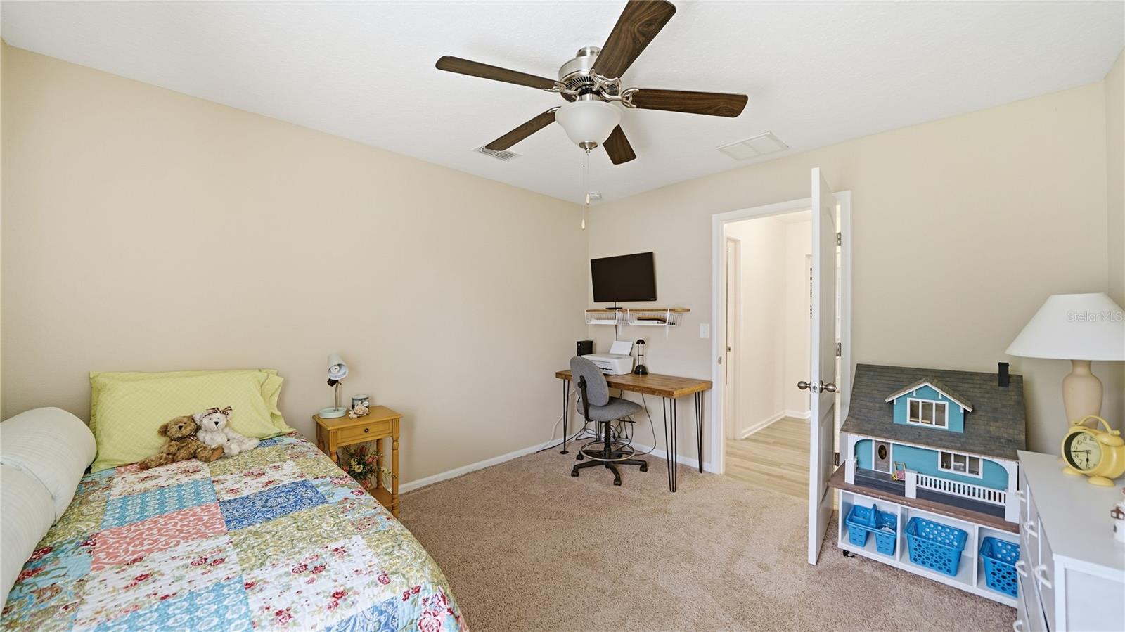 Image 30 of 45 For 20 Country Club Harbor Circle