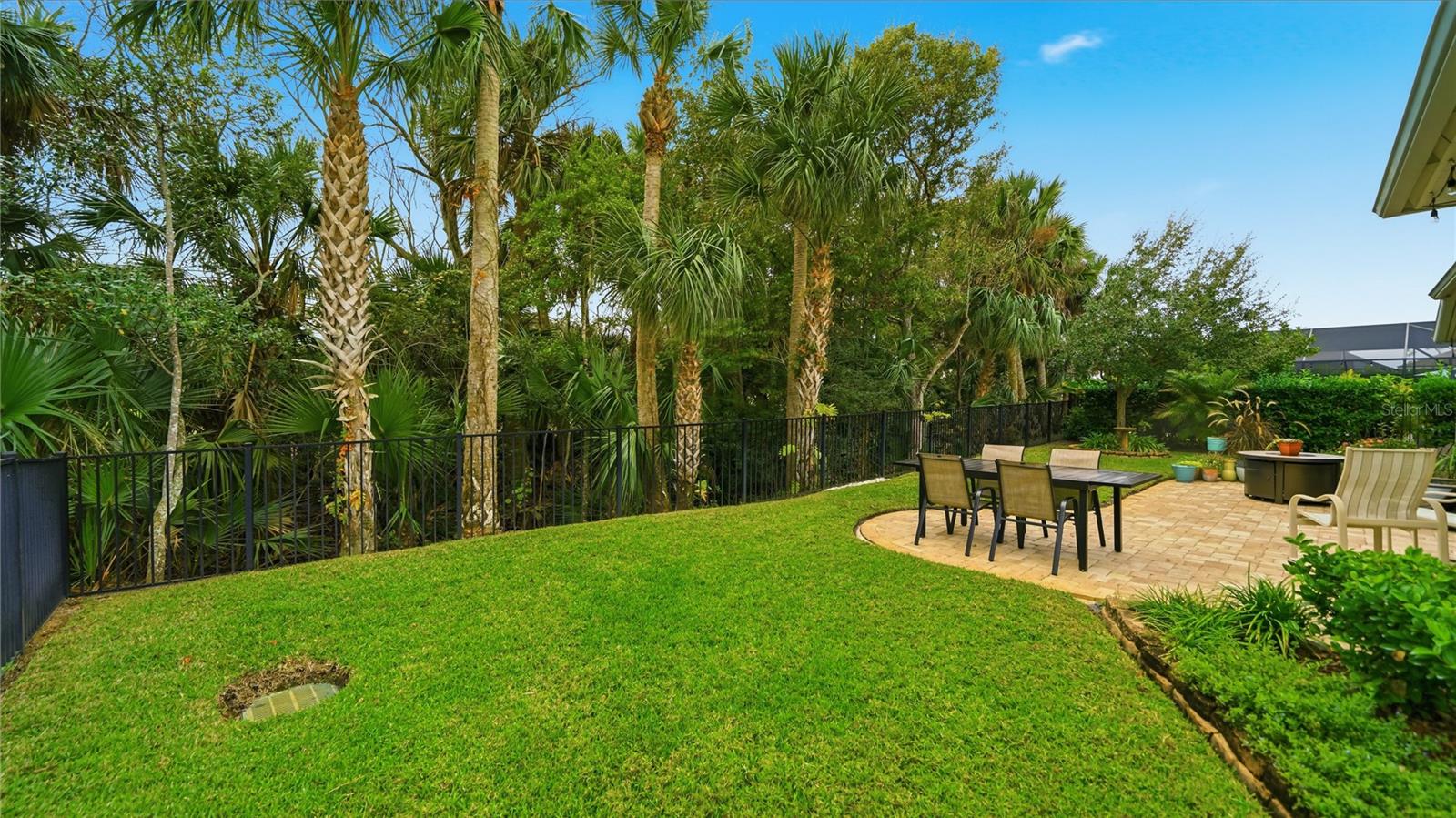 Image 35 of 45 For 20 Country Club Harbor Circle