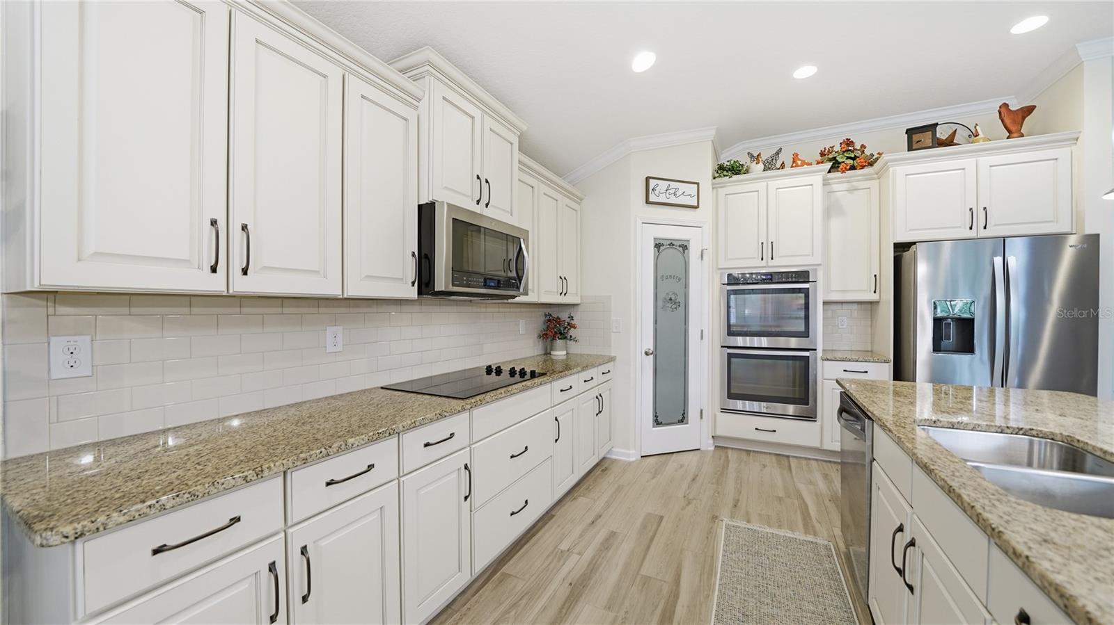 Image 9 of 45 For 20 Country Club Harbor Circle