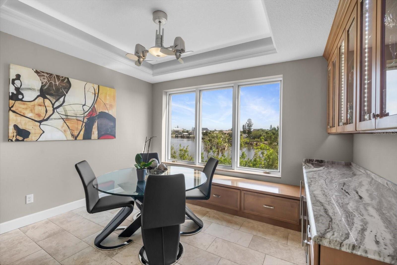 Image 22 of 89 For 2590 Palm Avenue