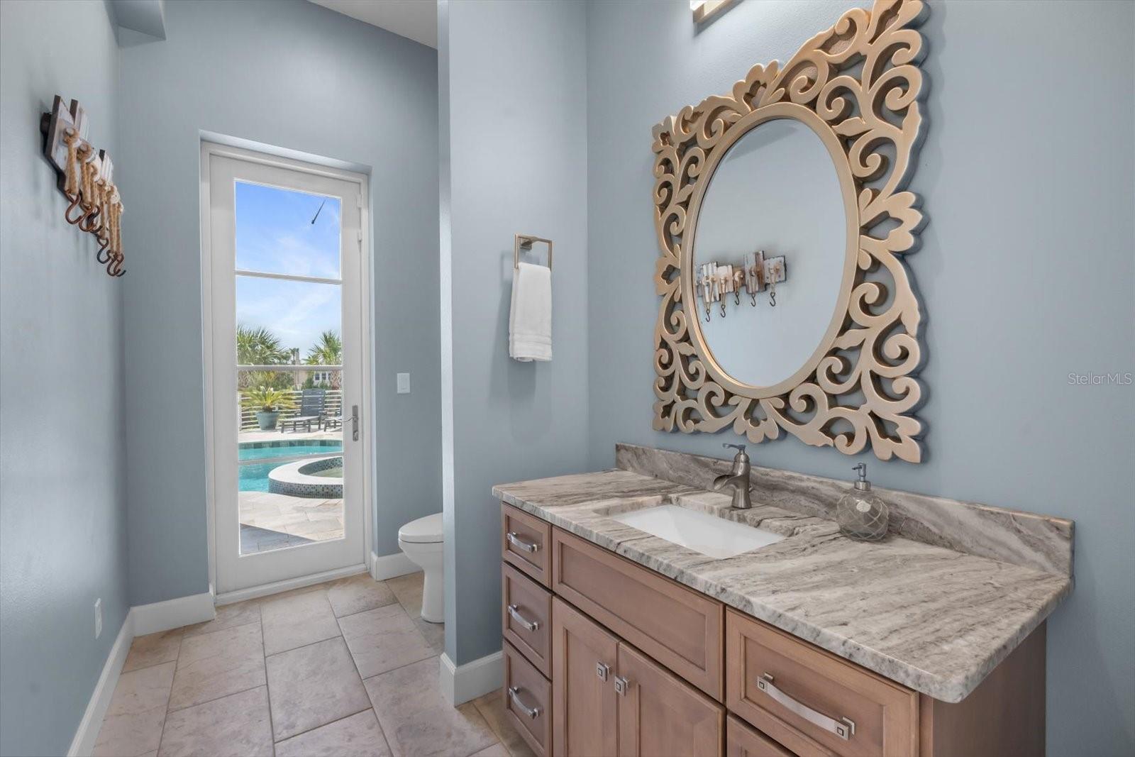 Image 23 of 89 For 2590 Palm Avenue