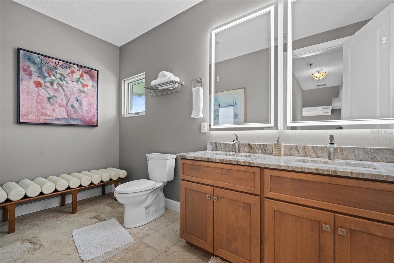 Image 36 of 89 For 2590 Palm Avenue