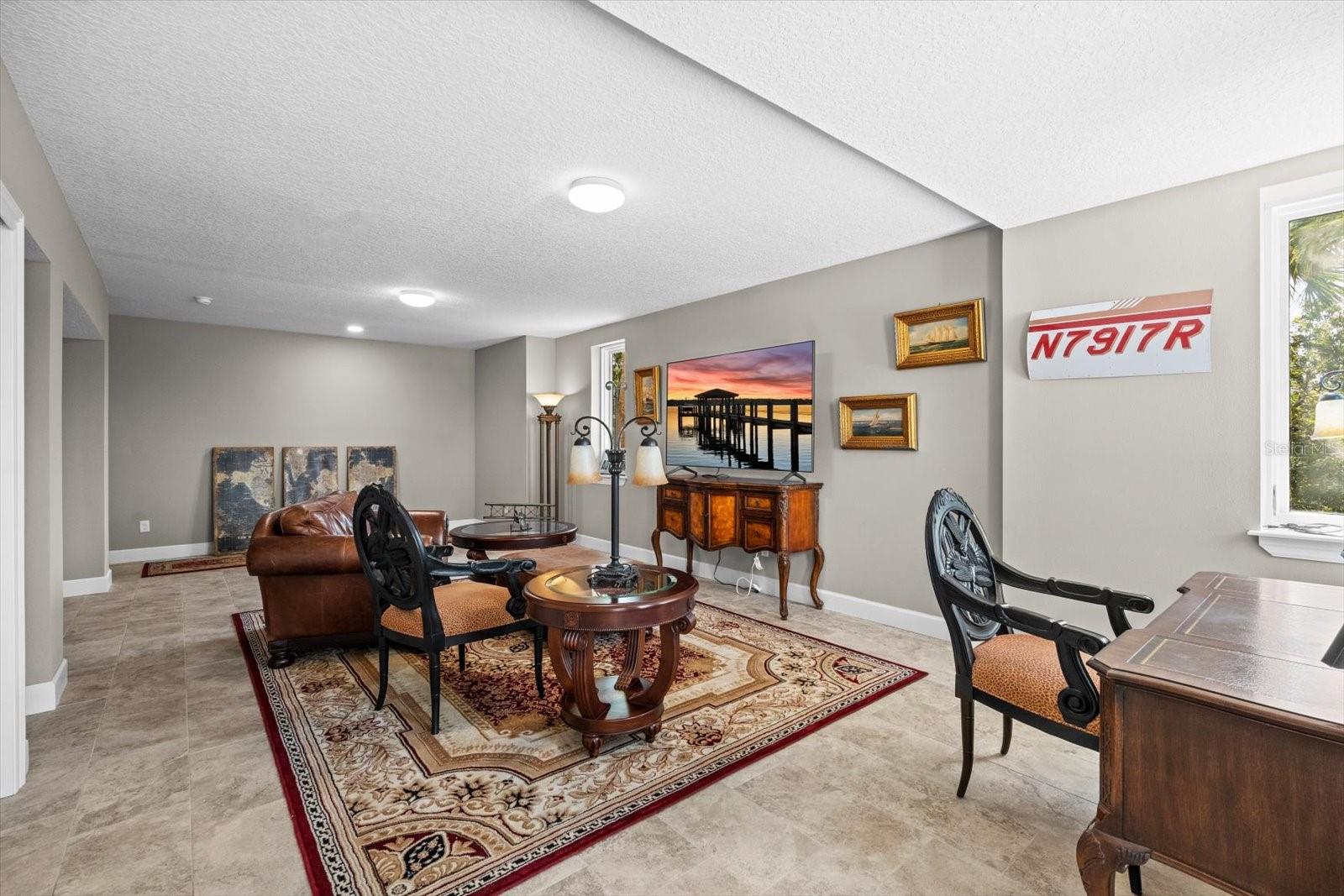 Image 39 of 89 For 2590 Palm Avenue