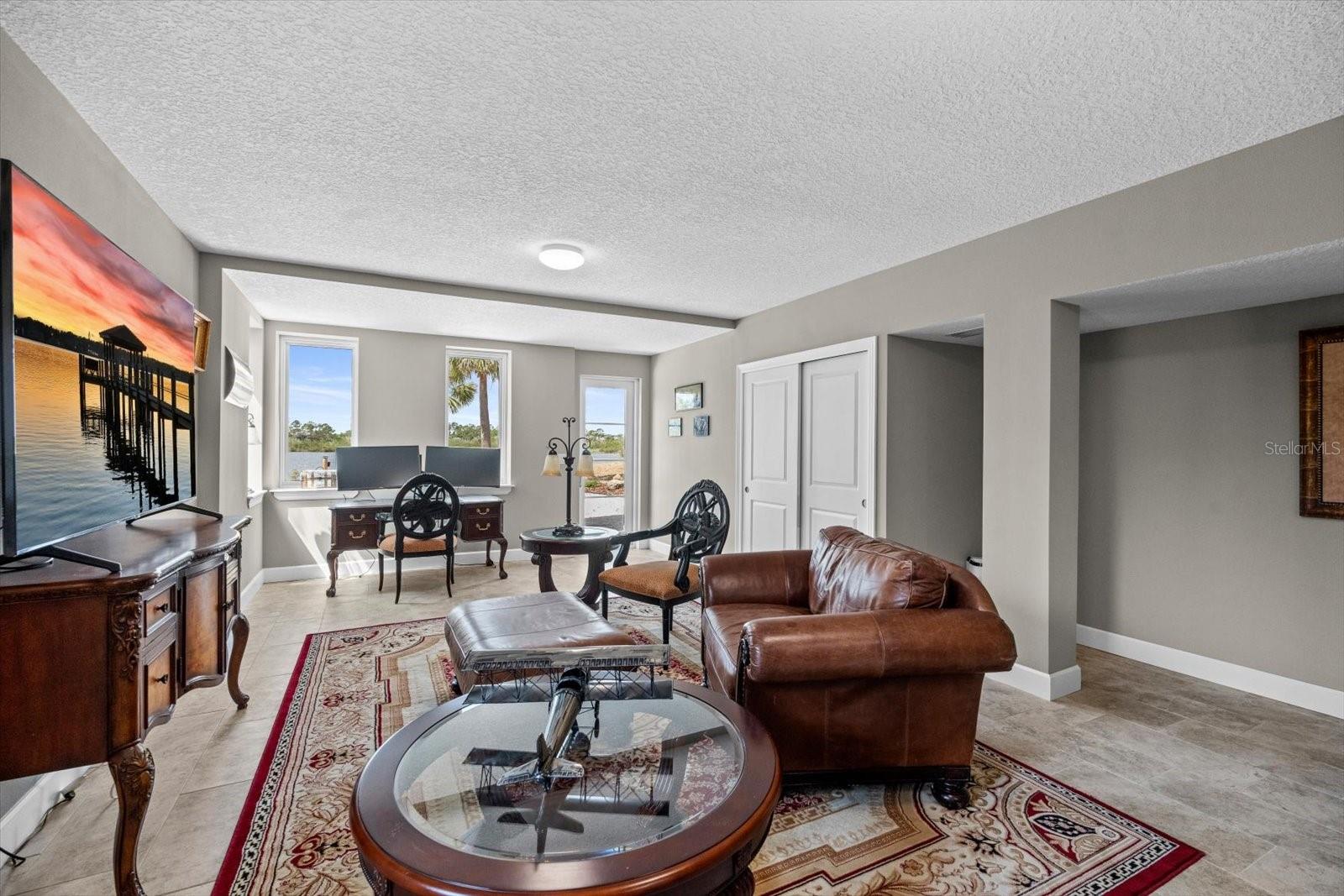 Image 41 of 89 For 2590 Palm Avenue