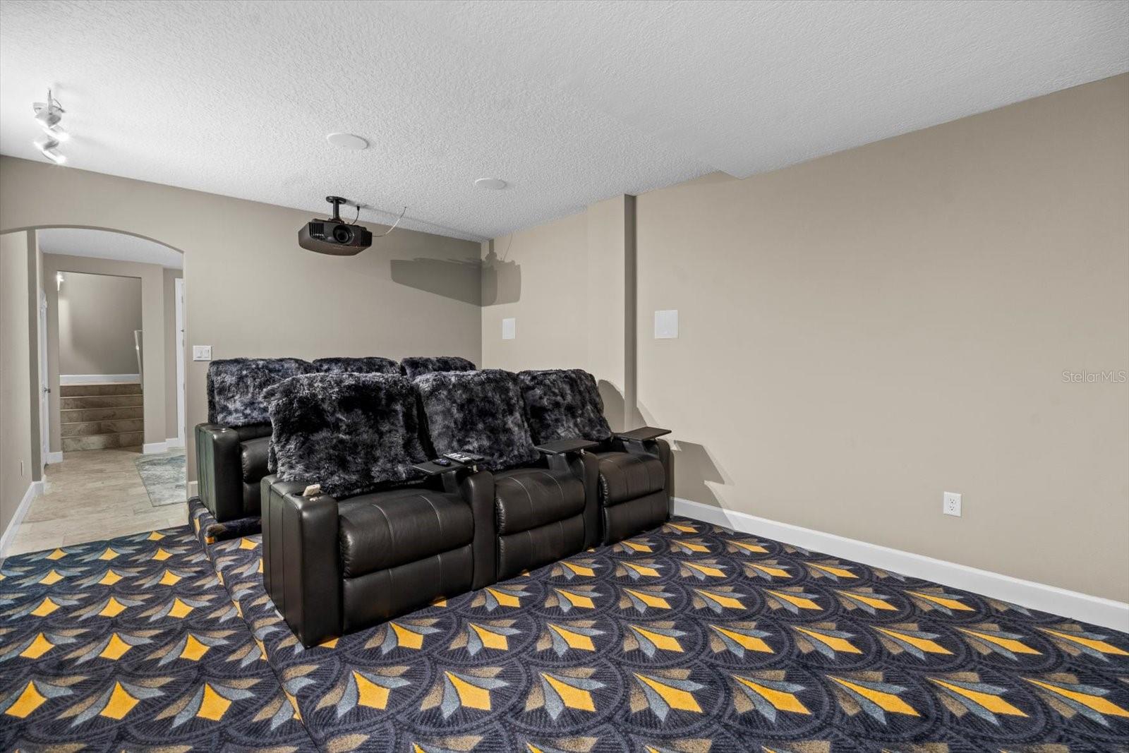 Image 43 of 89 For 2590 Palm Avenue