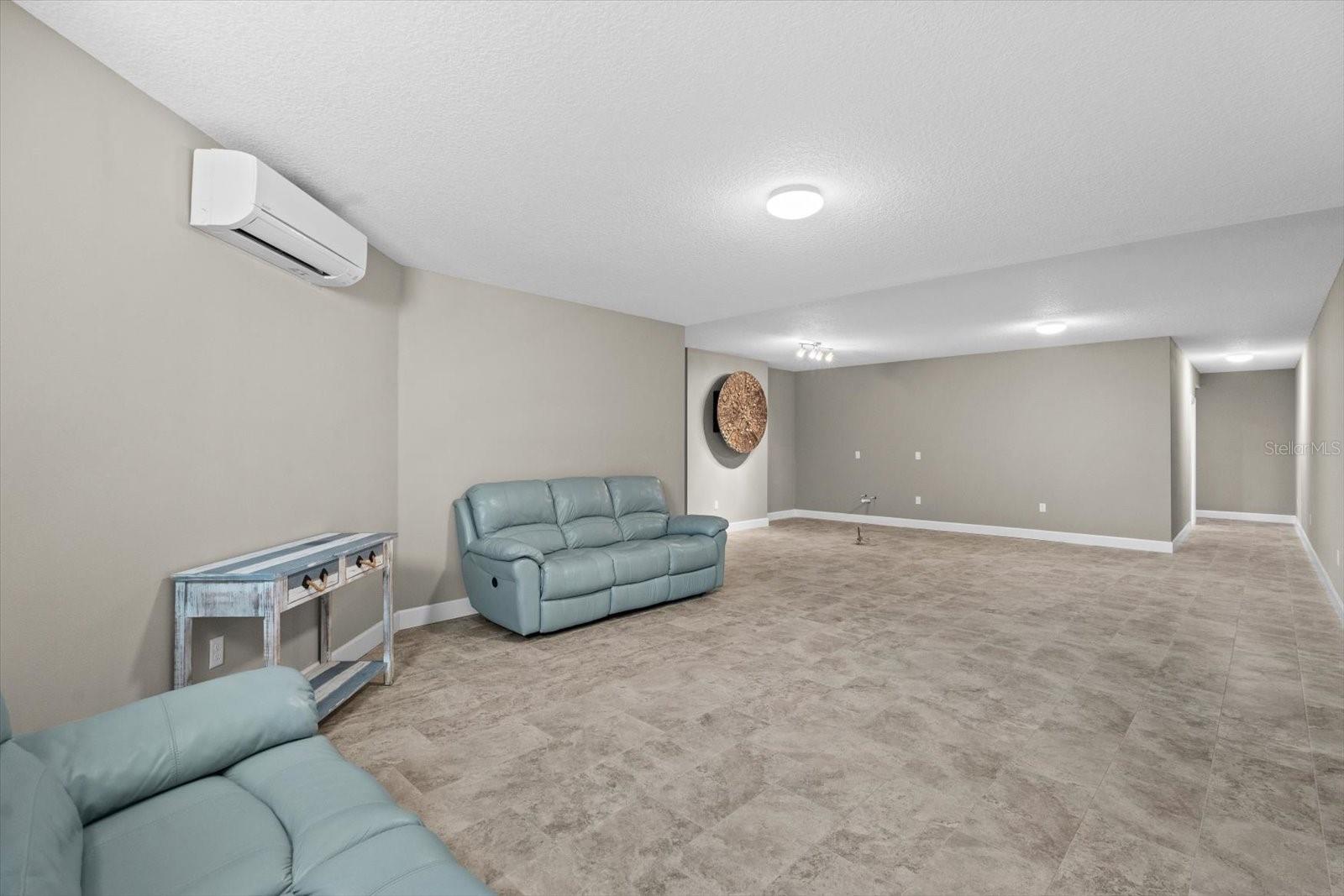 Image 47 of 89 For 2590 Palm Avenue