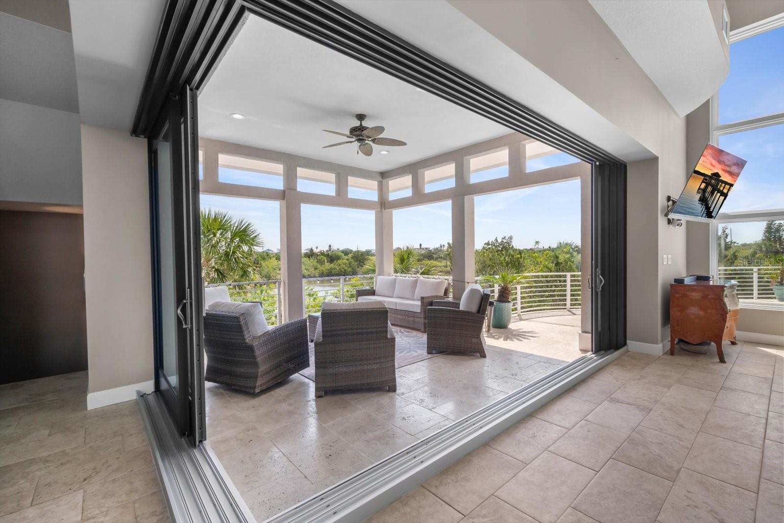 Image 8 of 89 For 2590 Palm Avenue