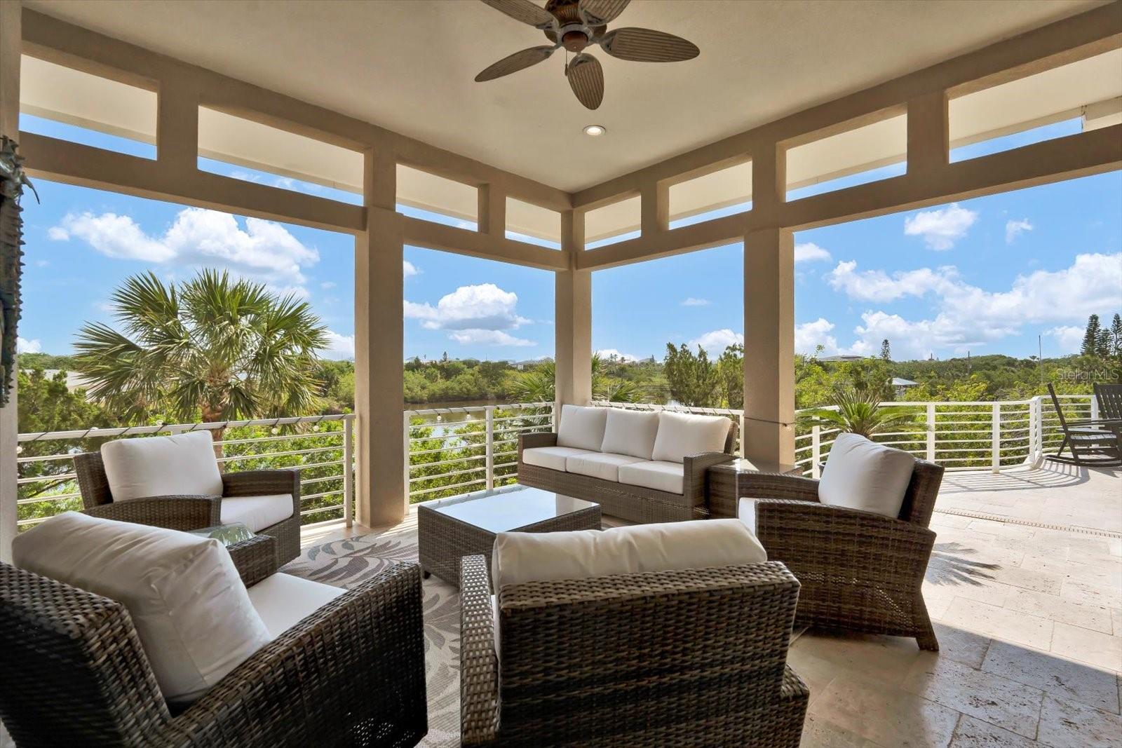 Image 9 of 89 For 2590 Palm Avenue