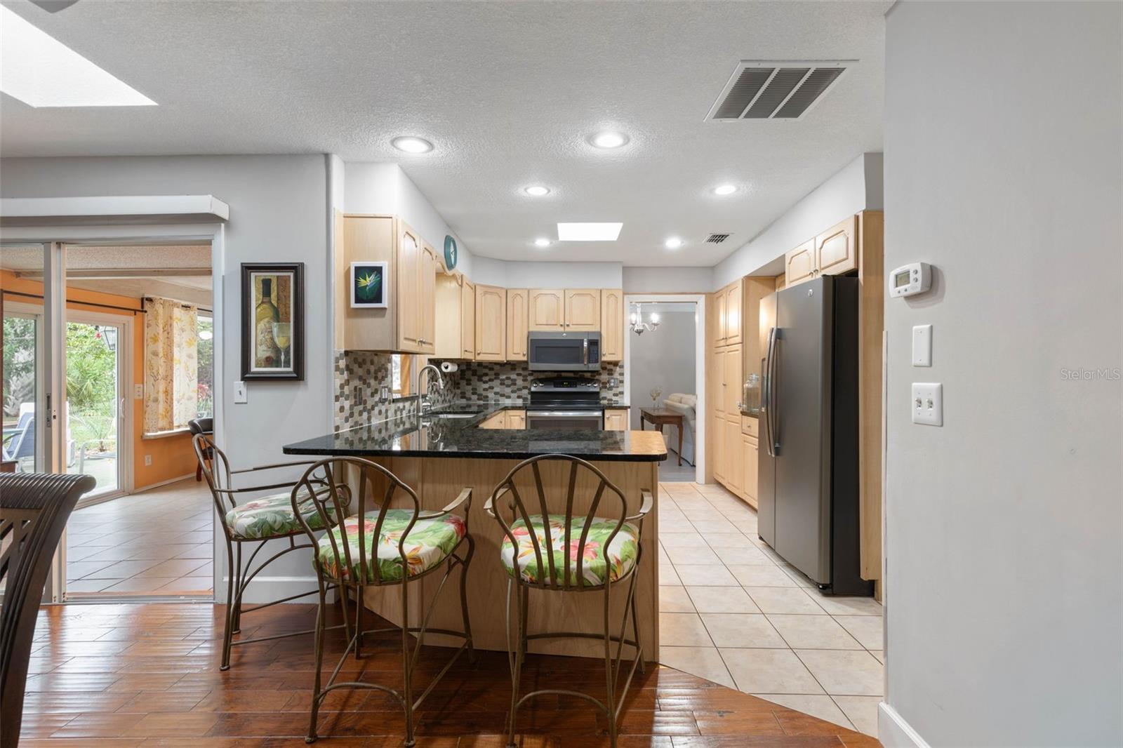 Image 28 of 59 For 77 Westover Lane