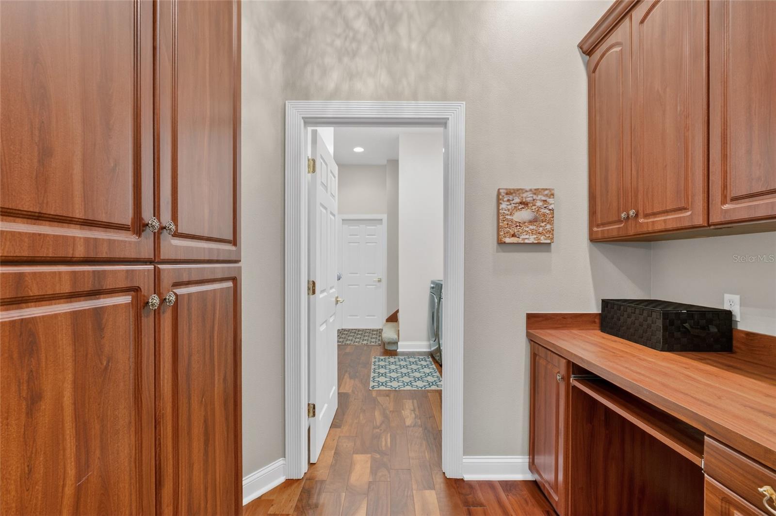 Image 44 of 90 For 79 Front Street