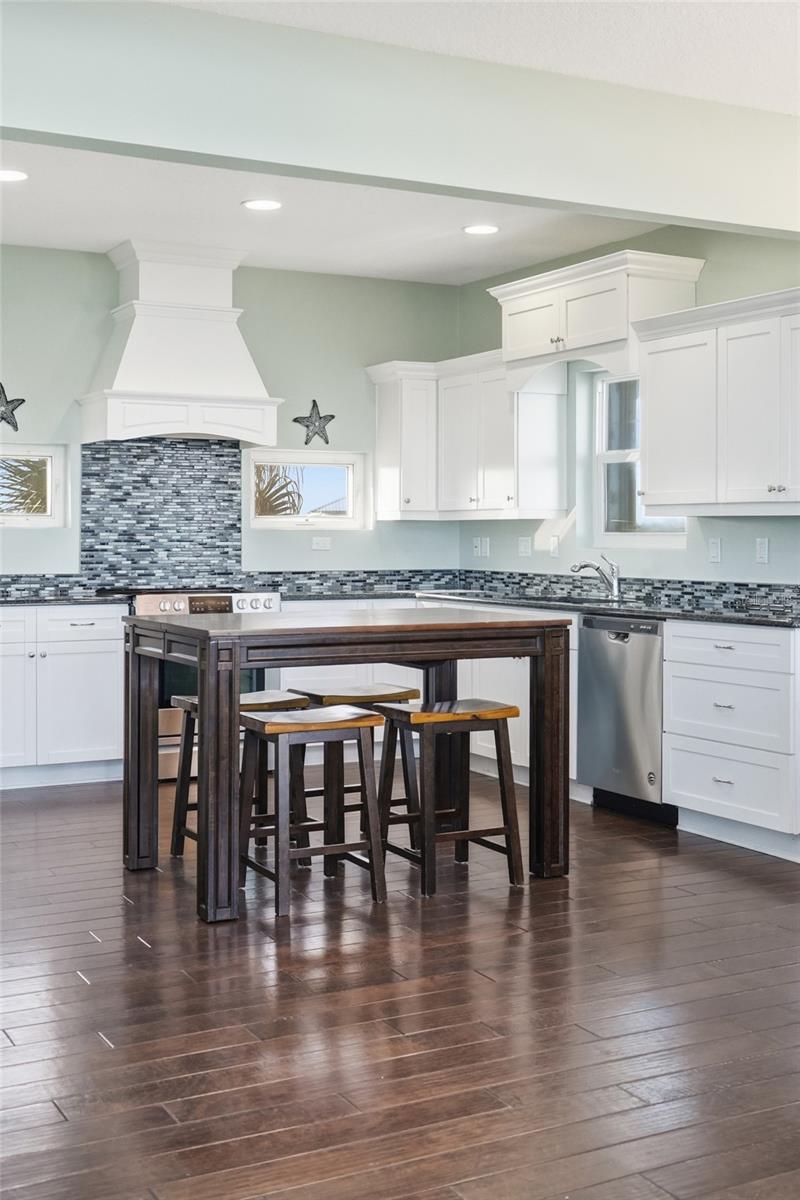 Image 42 of 83 For 3431 Ocean Shore Boulevard