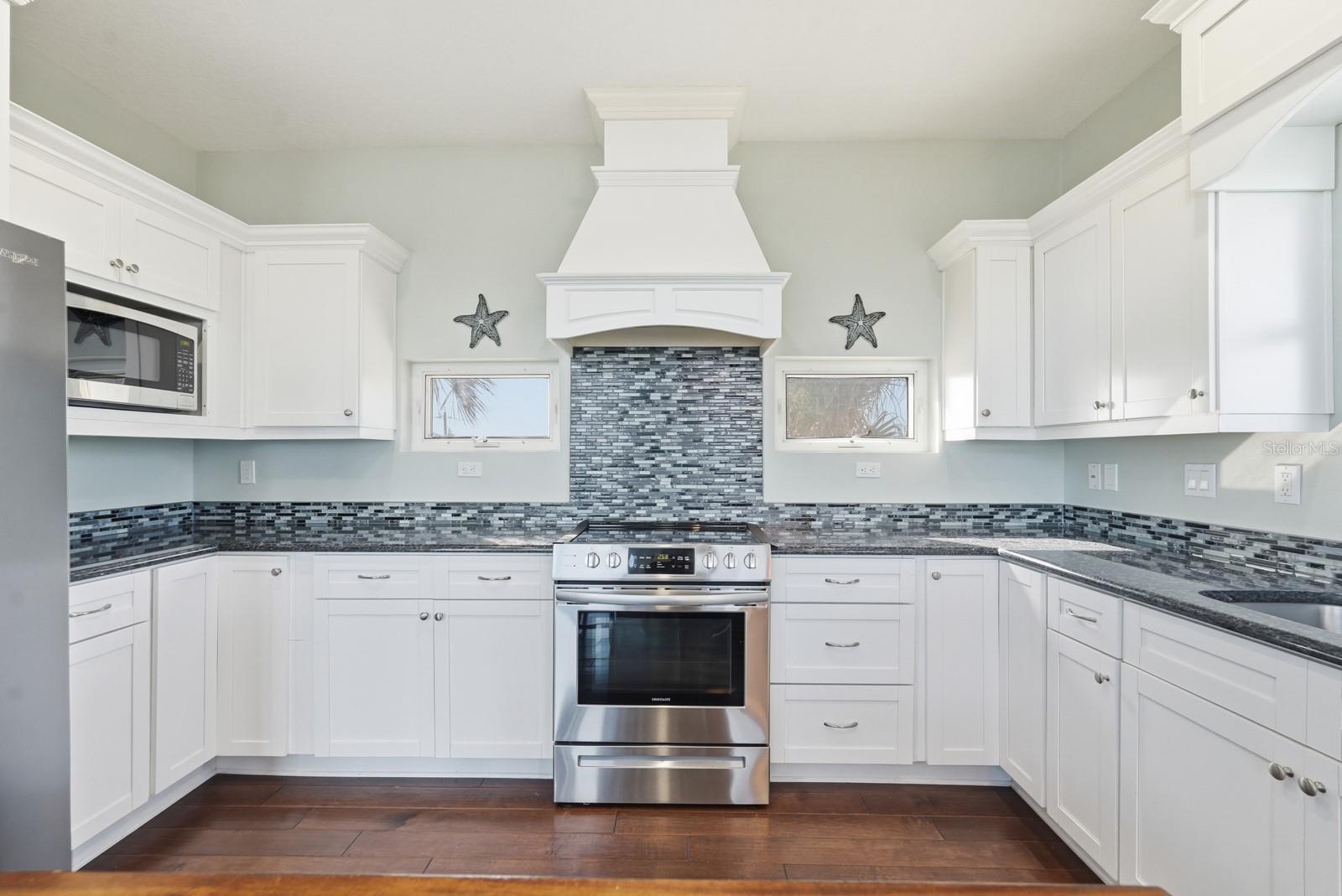 Image 6 of 83 For 3431 Ocean Shore Boulevard