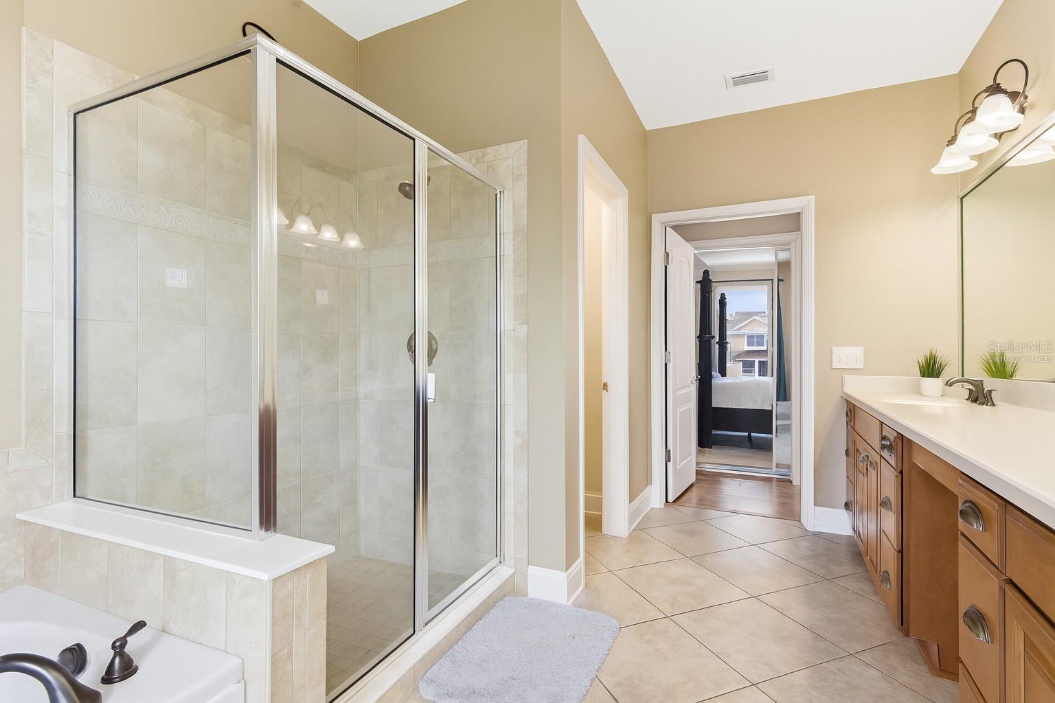 Image 31 of 69 For 4480 Deerwood Lake Parkway 532