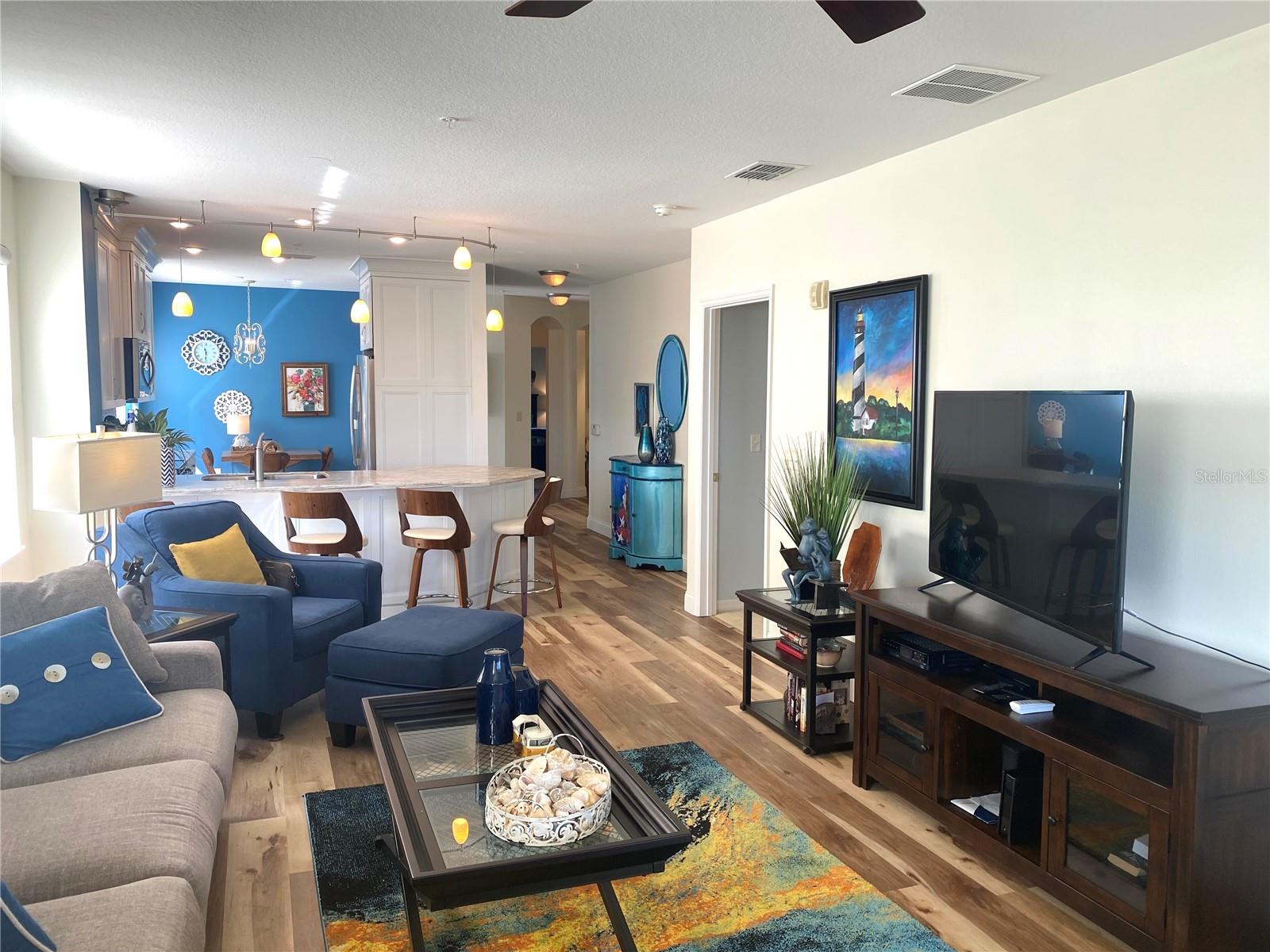 Image 28 of 76 For 700 Canopy Walk Lane 735