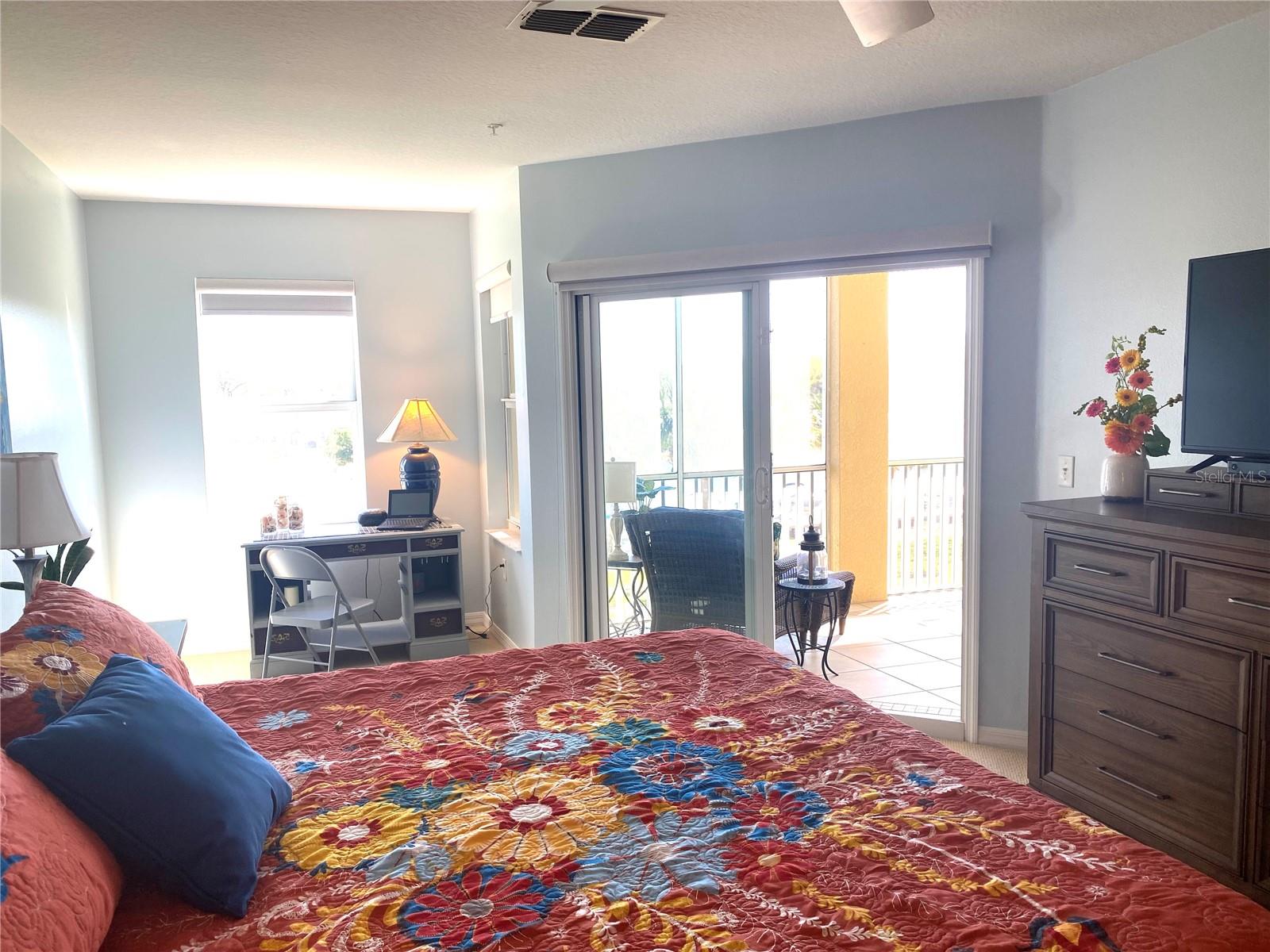 Image 34 of 76 For 700 Canopy Walk Lane 735