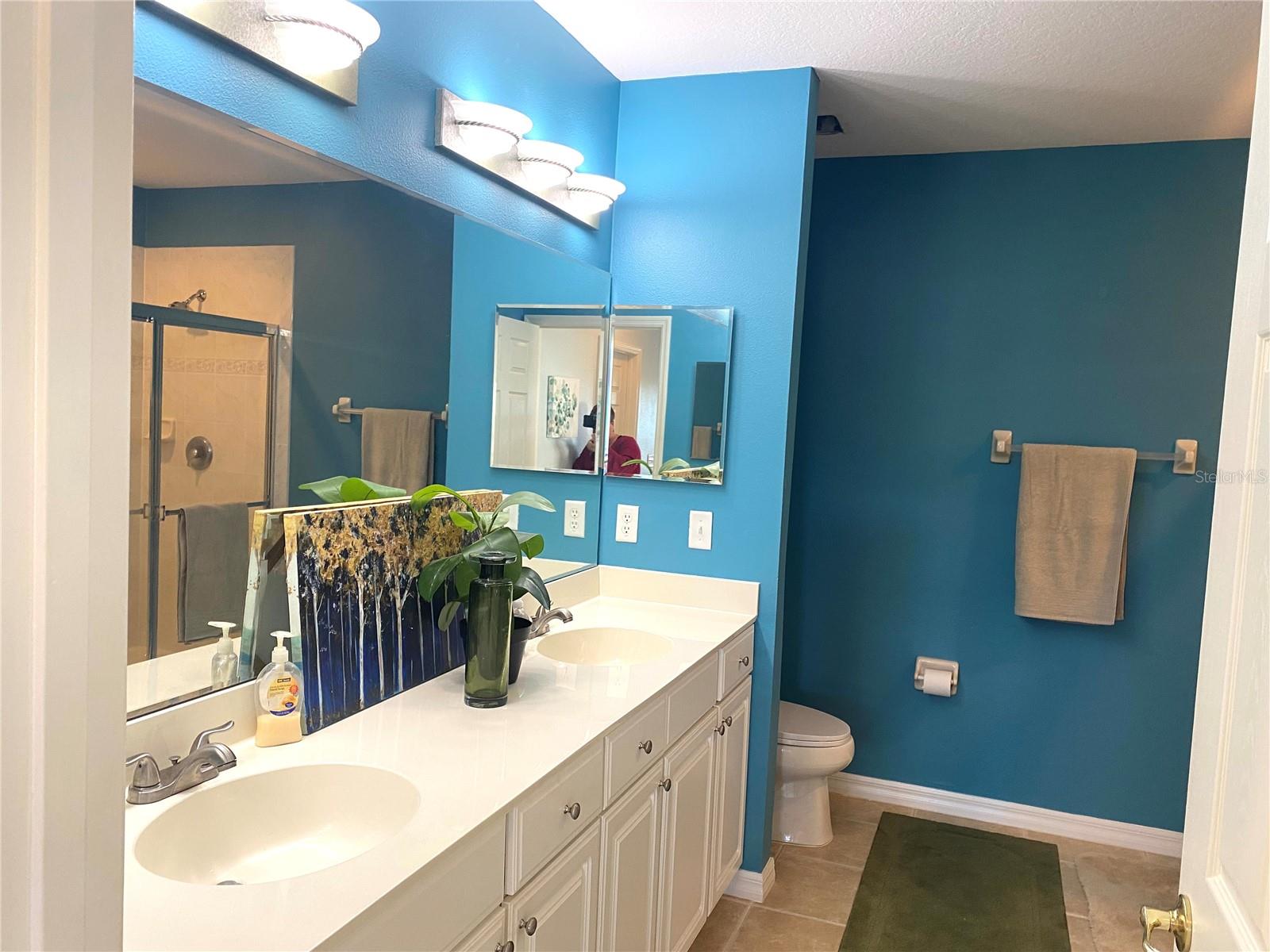 Image 37 of 76 For 700 Canopy Walk Lane 735