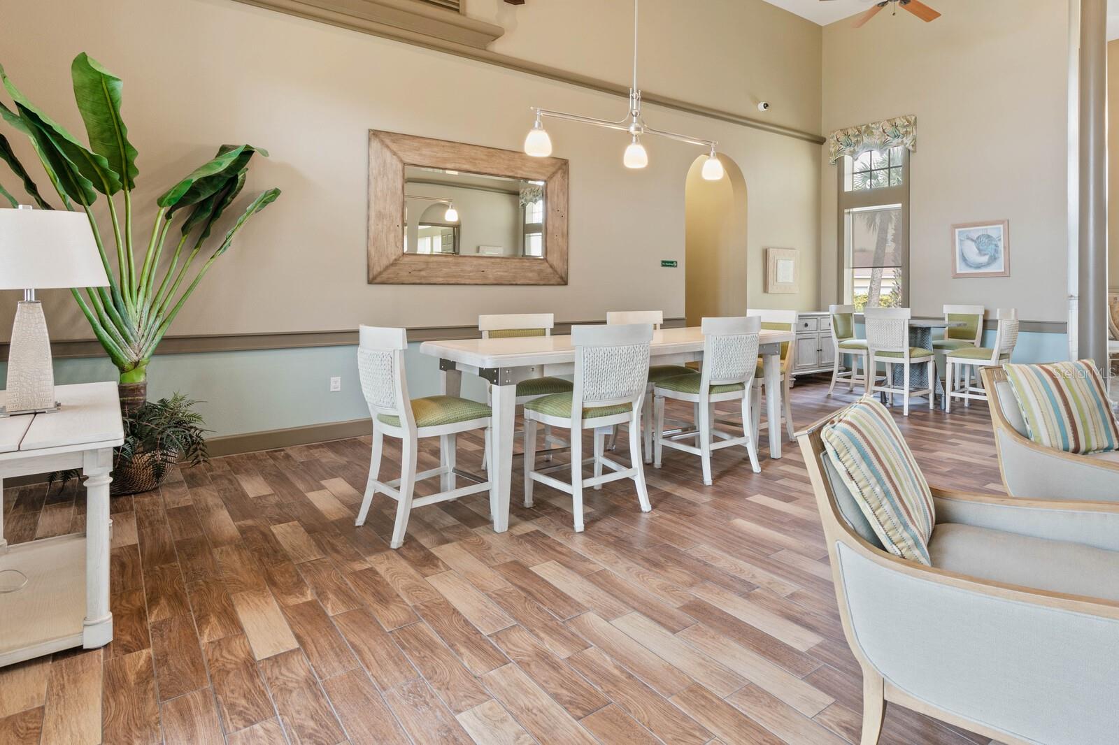 Image 62 of 76 For 700 Canopy Walk Lane 735