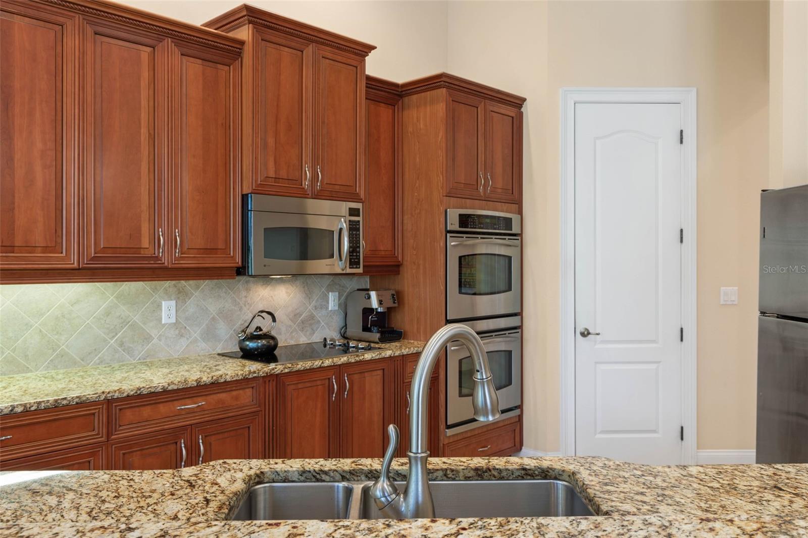 Image 17 of 100 For 30 Lakeside Drive