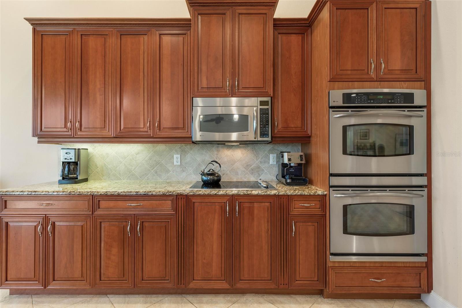 Image 18 of 100 For 30 Lakeside Drive