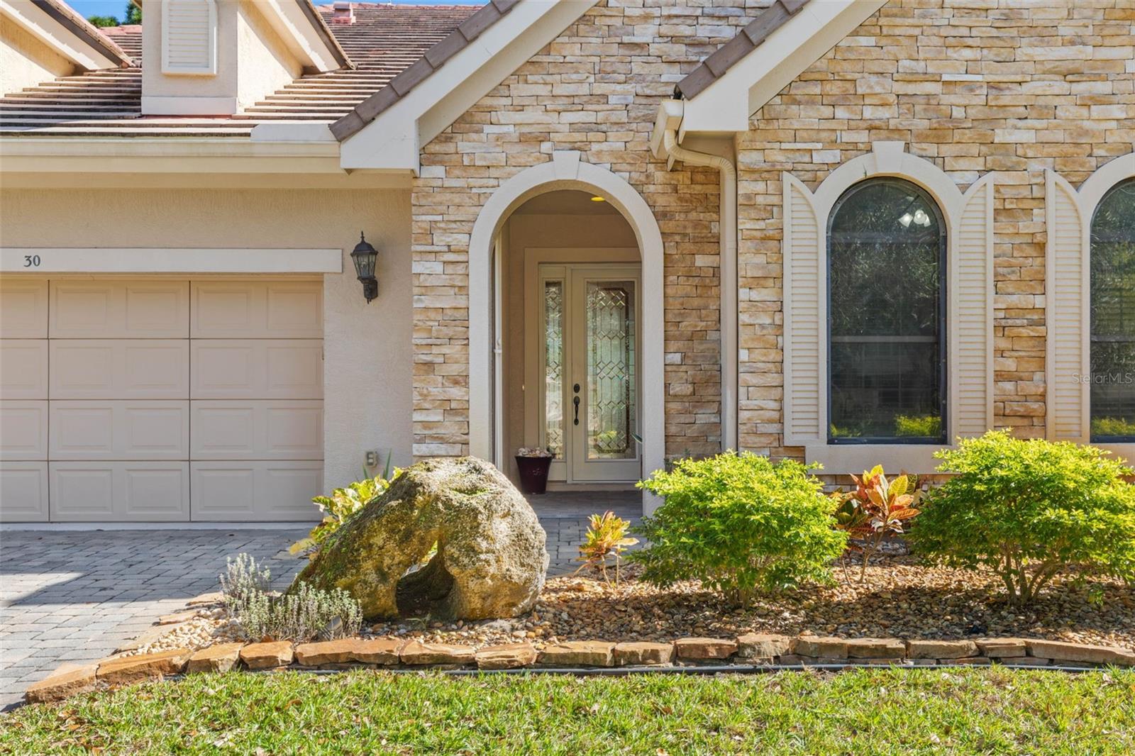 Image 2 of 100 For 30 Lakeside Drive