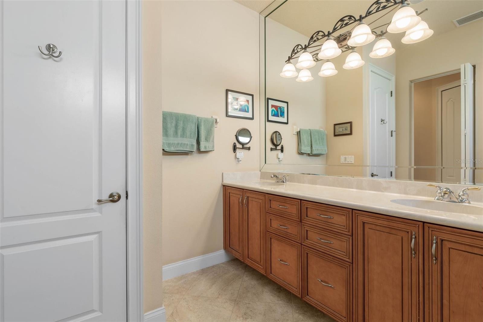 Image 40 of 100 For 30 Lakeside Drive