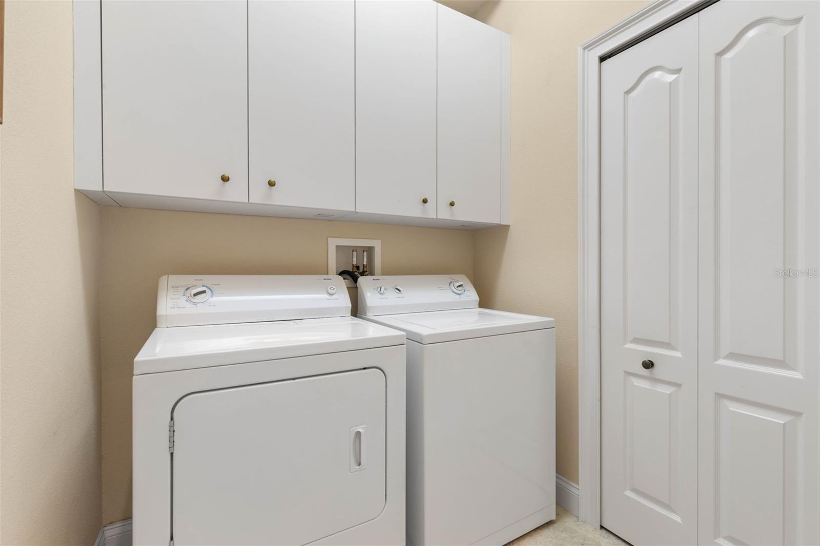 Image 50 of 100 For 30 Lakeside Drive