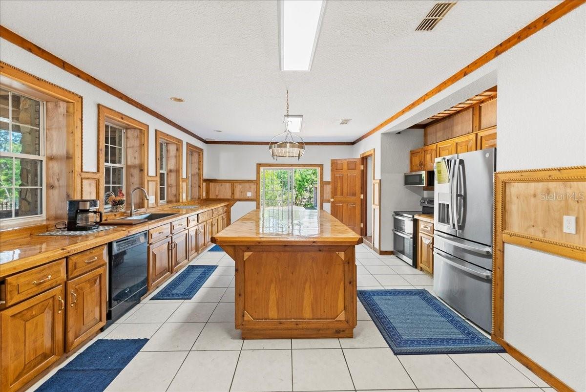 Image 15 of 62 For 6140 County Road 315c