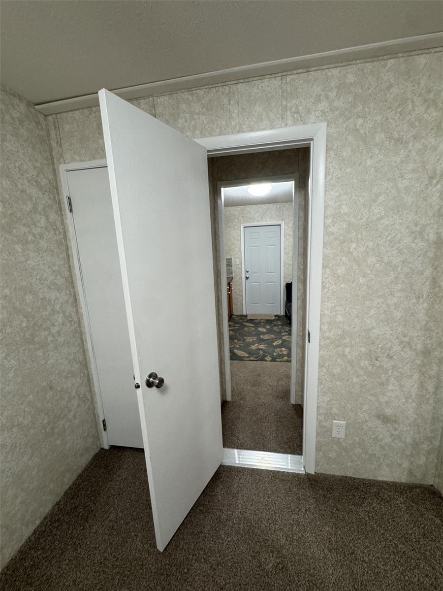 Image 18 of 52 For 1111 Avenue G