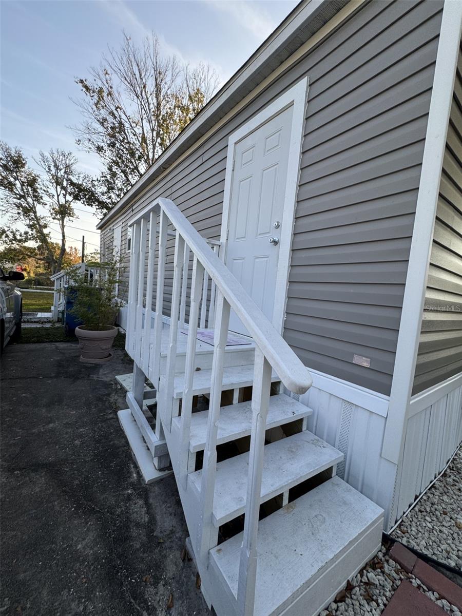 Image 32 of 52 For 1111 Avenue G