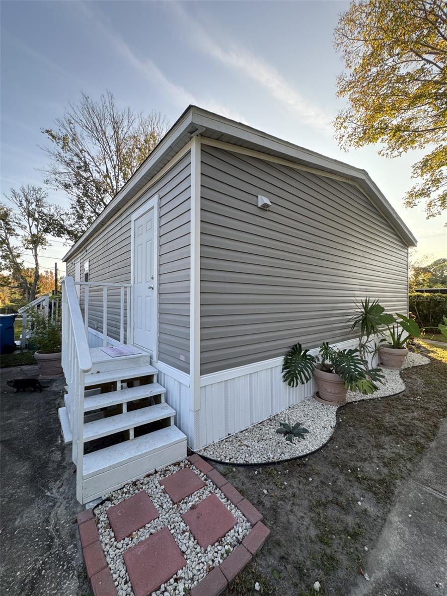 Image 34 of 52 For 1111 Avenue G