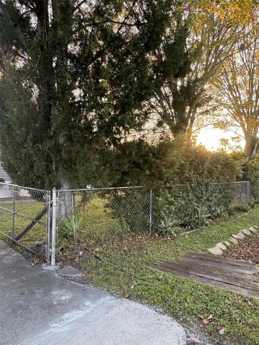 Image 50 of 52 For 1111 Avenue G