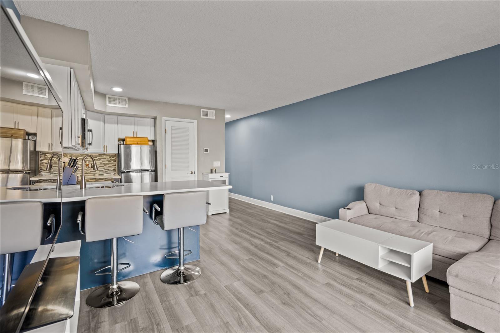 Image 10 of 36 For 1255 Ponce Island Drive 777