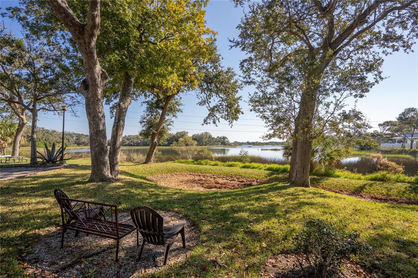 Image 27 of 36 For 1255 Ponce Island Drive 777