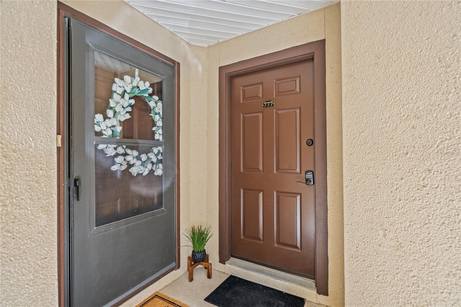 Image 3 of 36 For 1255 Ponce Island Drive 777