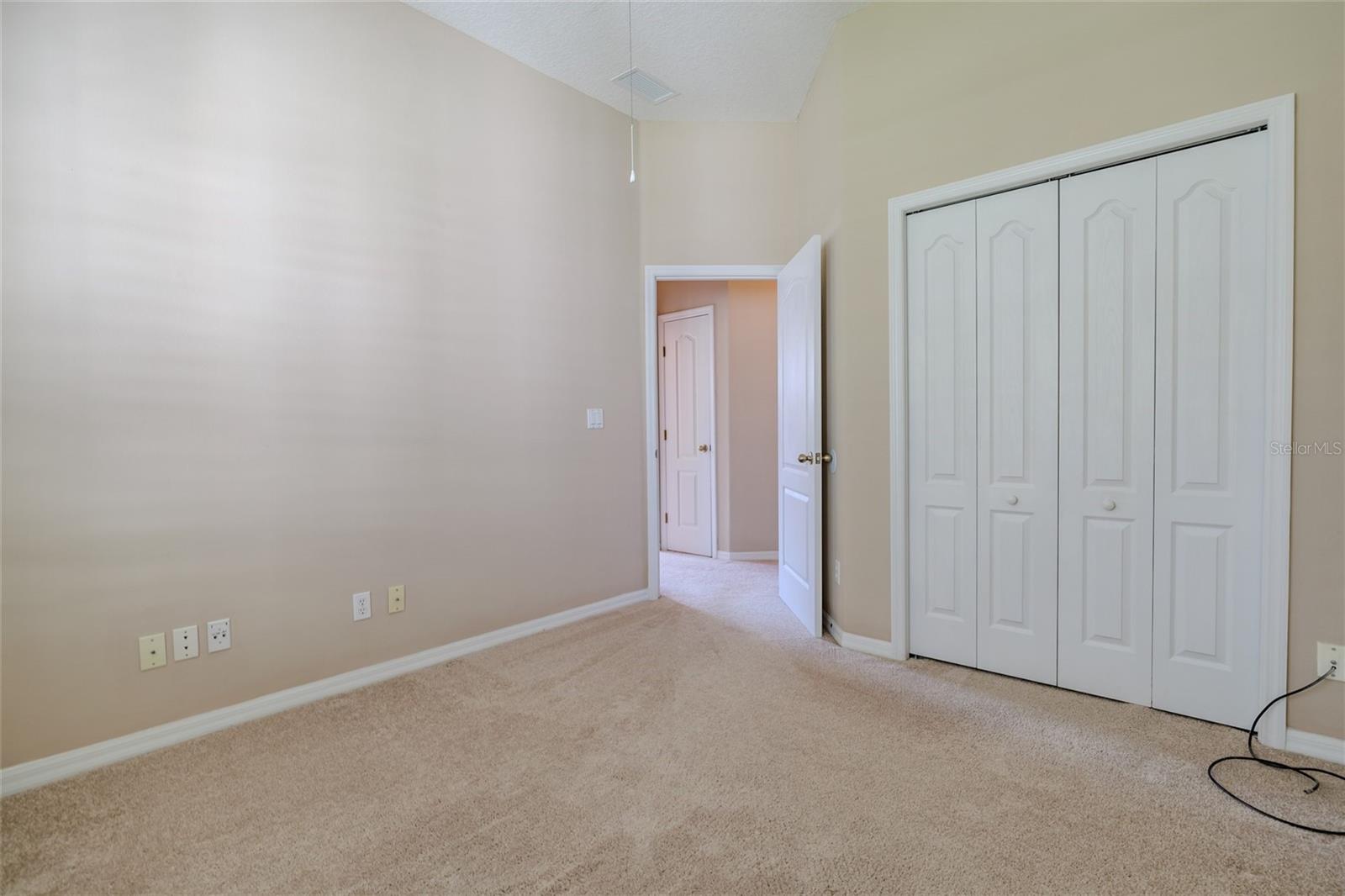 Image 24 of 34 For 14 Ibis Court N