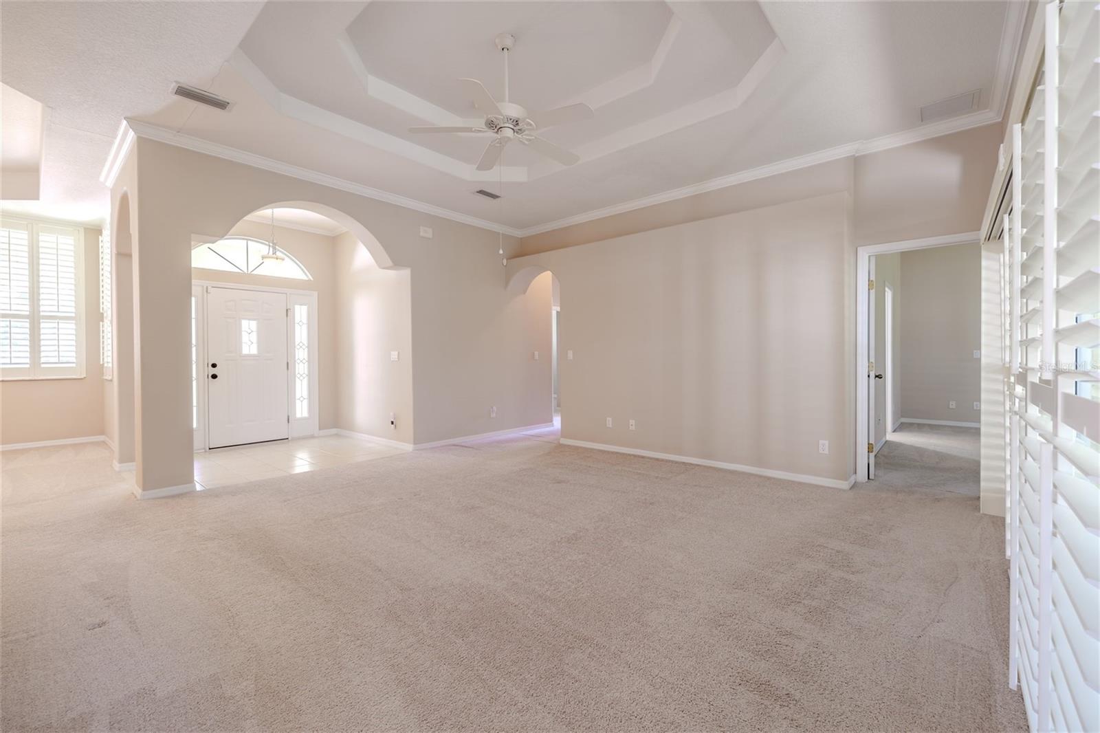 Image 7 of 34 For 14 Ibis Court N