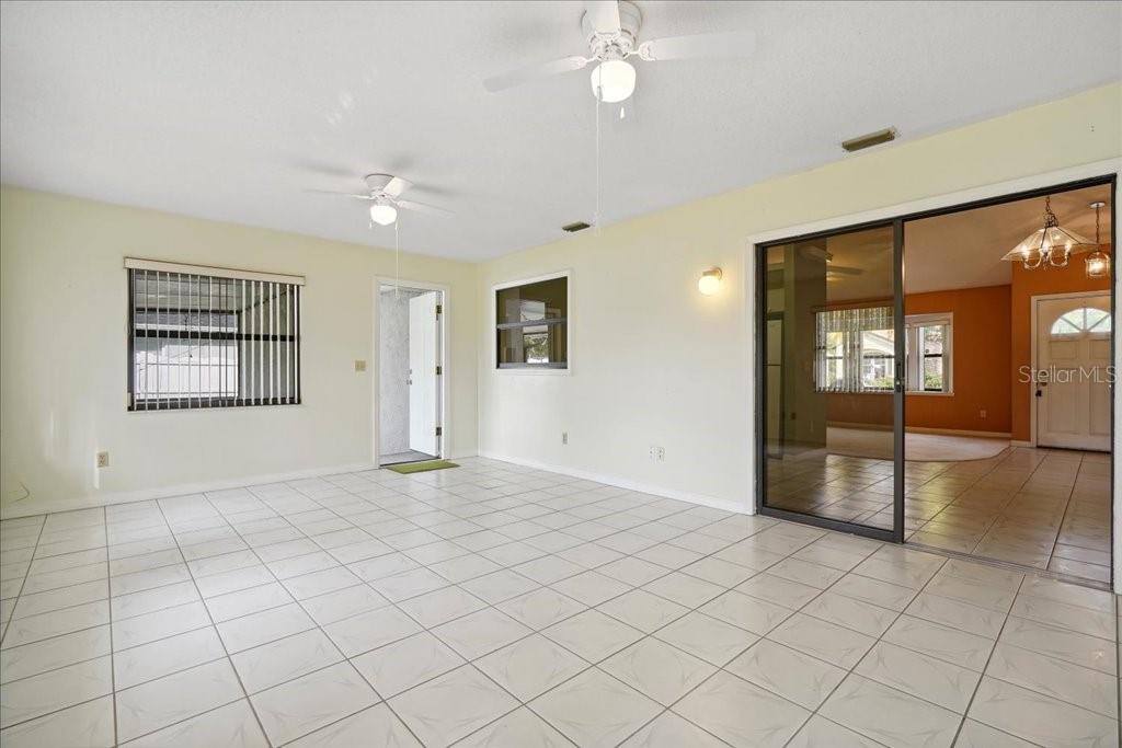 Image 15 of 27 For 20 Forsythe Lane