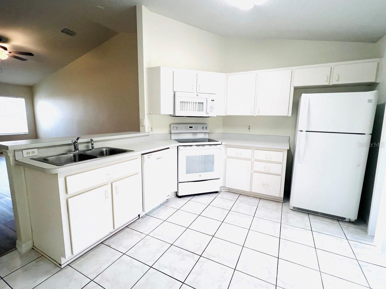 Image 3 of 11 For 15 Bunker Knolls Lane B