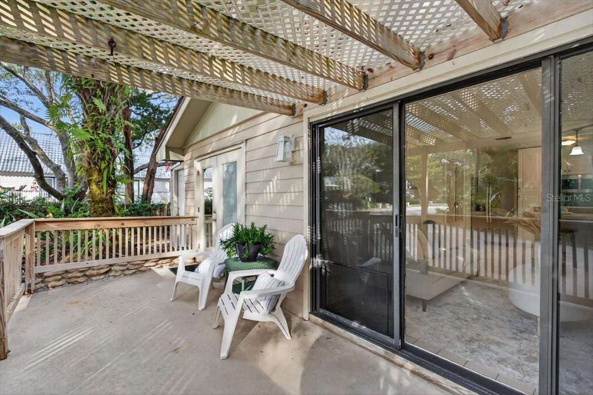 Image 35 of 65 For 6 Manatee Court