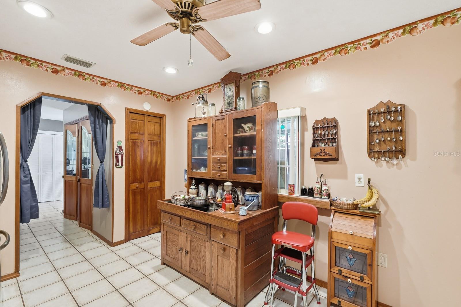 Image 11 of 50 For 466 Leland Drive