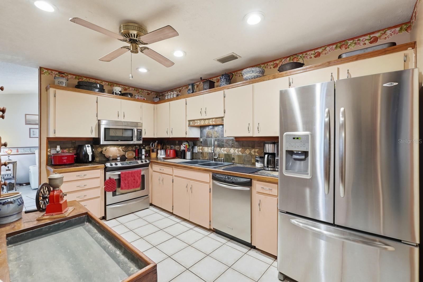 Image 13 of 50 For 466 Leland Drive