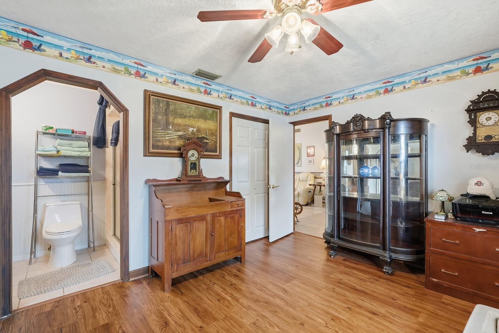 Image 15 of 50 For 466 Leland Drive