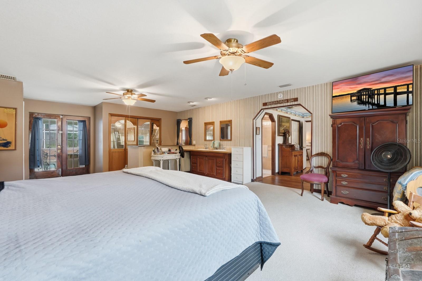 Image 19 of 50 For 466 Leland Drive