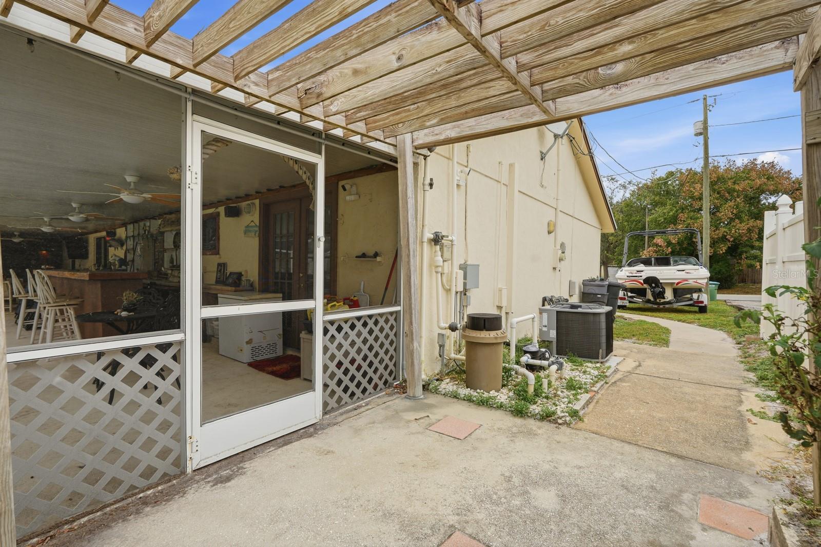 Image 37 of 50 For 466 Leland Drive