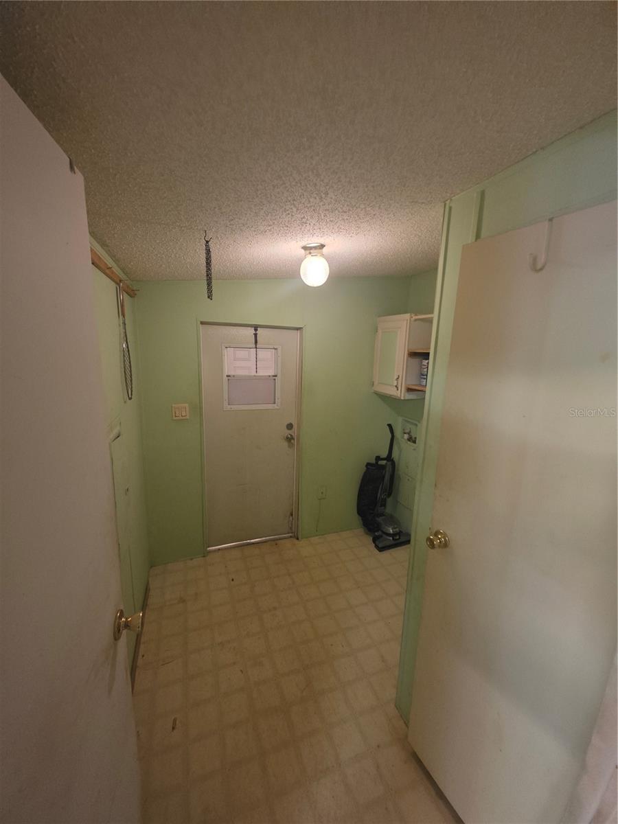 Image 10 of 27 For 138948 245th Street Road