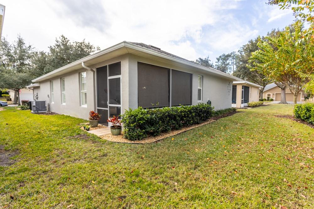 Listing photo id 28 for 150 Waterside Parkway