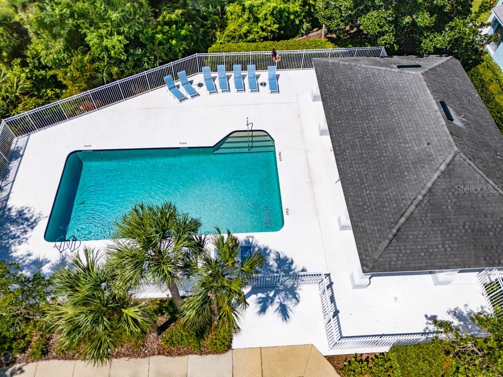 Listing photo id 30 for 150 Waterside Parkway