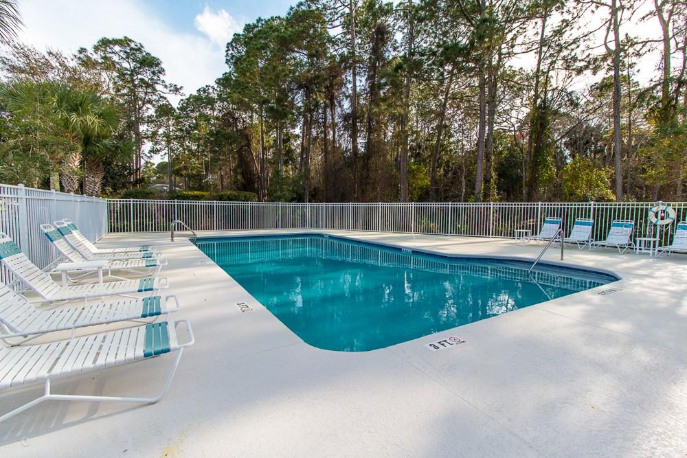 Listing photo id 33 for 150 Waterside Parkway